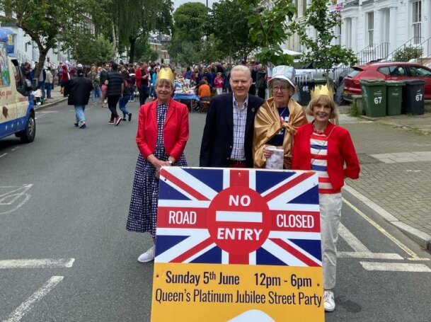 Londoners come together to celebrate Queen’s Platinum Jubilee